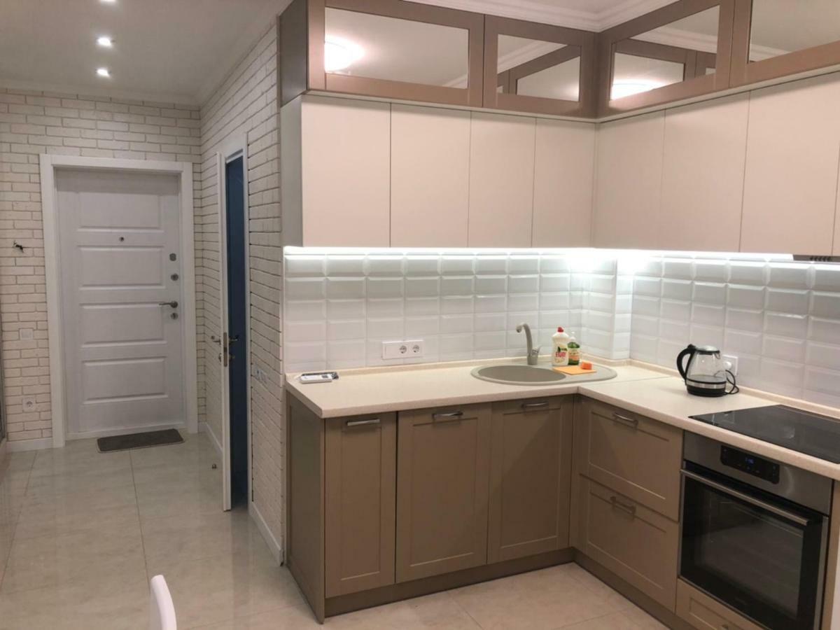 New Appartment In Yuzhny Yuzhne Exterior photo
